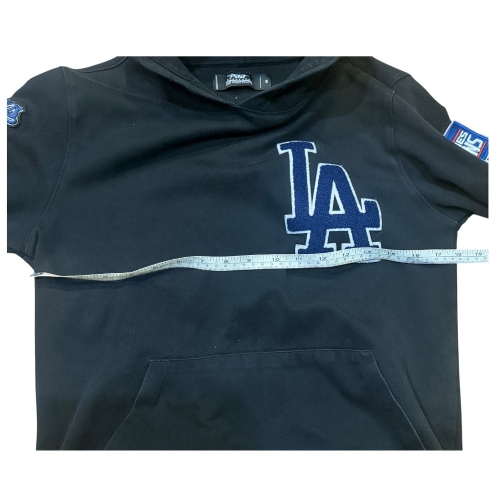 Pro Standard Los Angeles Dodgers Classic Chenille men's pullover hoodie in black - Picture 7 of 10
